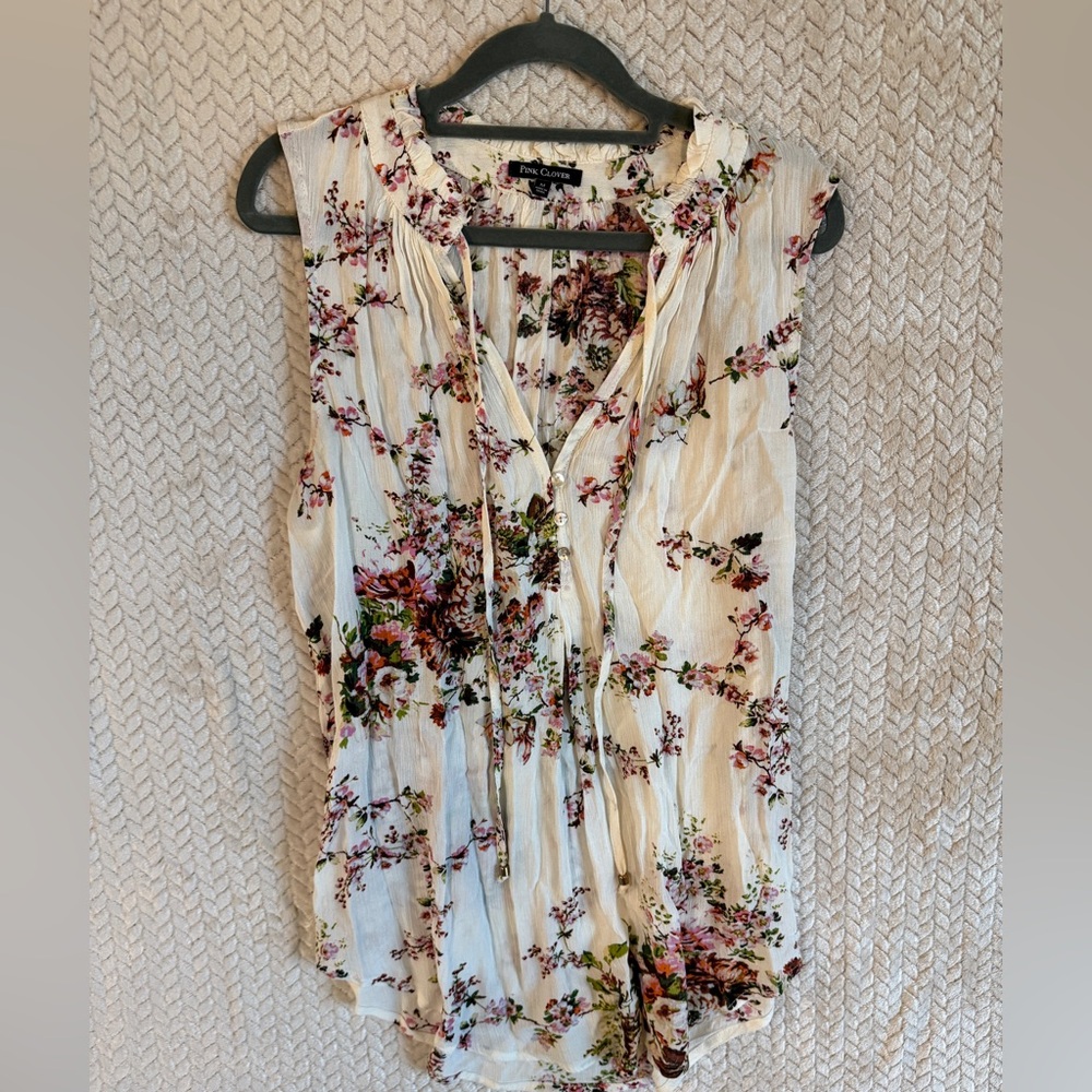 Pink Clover Floral Sleeveless Top - Cream and Pink